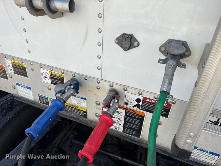 image for item EW4255 2024 Wilson DWH-750 grain trailer