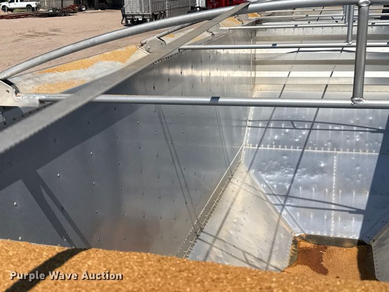 image for item EW4255 2024 Wilson DWH-750 grain trailer