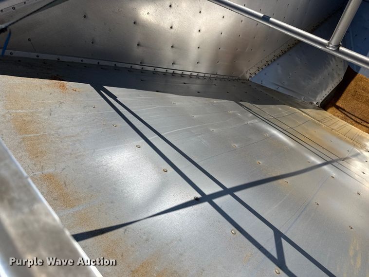 image for item EW4255 2024 Wilson DWH-750 grain trailer
