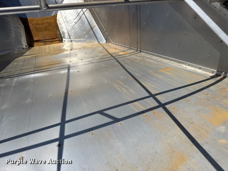 image for item EW4255 2024 Wilson DWH-750 grain trailer