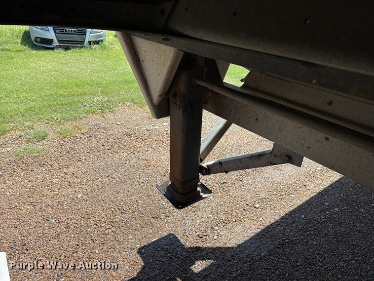 image for item EW4255 2024 Wilson DWH-750 grain trailer