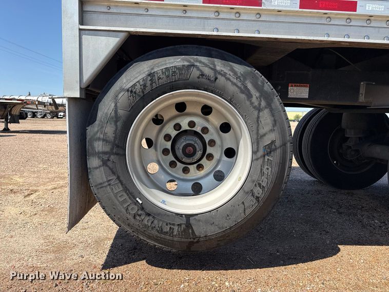 image for item EW4255 2024 Wilson DWH-750 grain trailer