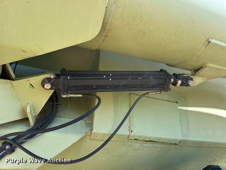image for item EW4259 Orthman 1096 grain cart