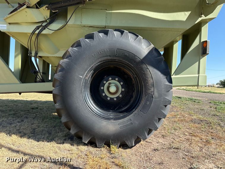image for item EW4259 Orthman 1096 grain cart