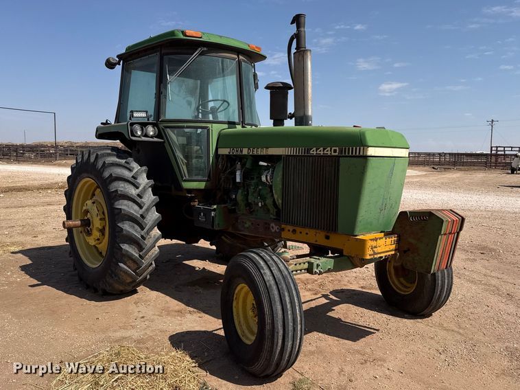 image for item EW4270 1980 John Deere 4440 tractor