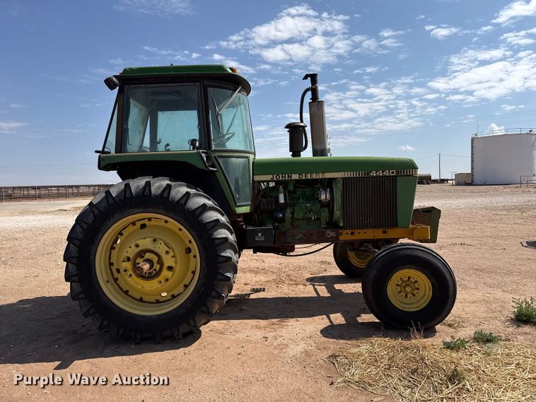 image for item EW4270 1980 John Deere 4440 tractor