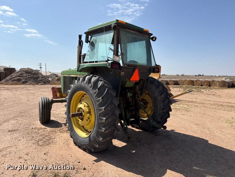image for item EW4270 1980 John Deere 4440 tractor