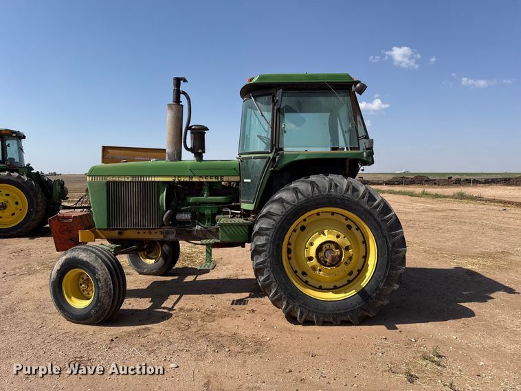 image for item EW4270 1980 John Deere 4440 tractor