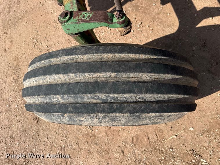 image for item EW4270 1980 John Deere 4440 tractor
