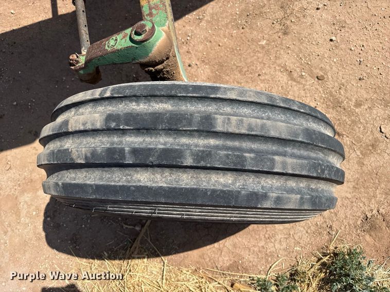image for item EW4270 1980 John Deere 4440 tractor