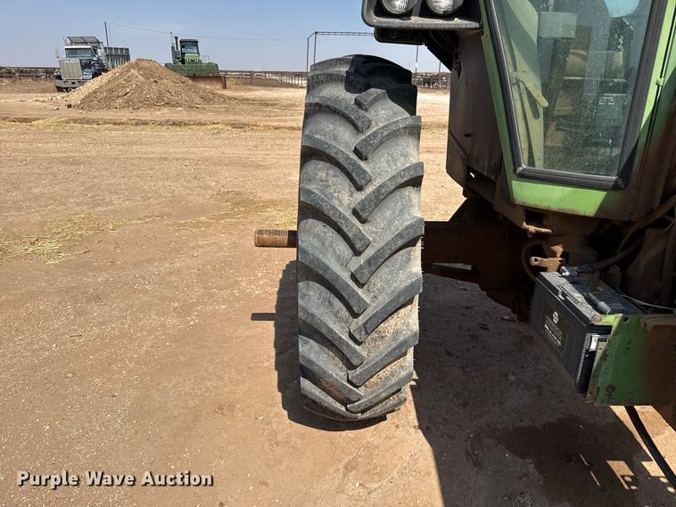 image for item EW4270 1980 John Deere 4440 tractor