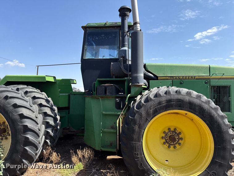 image for item EW4271 1993 John Deere 8770 4WD tractor
