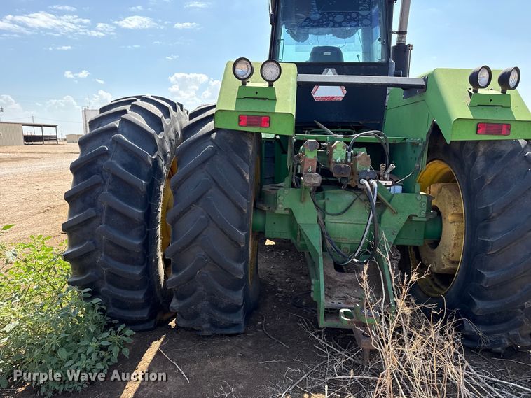 image for item EW4271 1993 John Deere 8770 4WD tractor