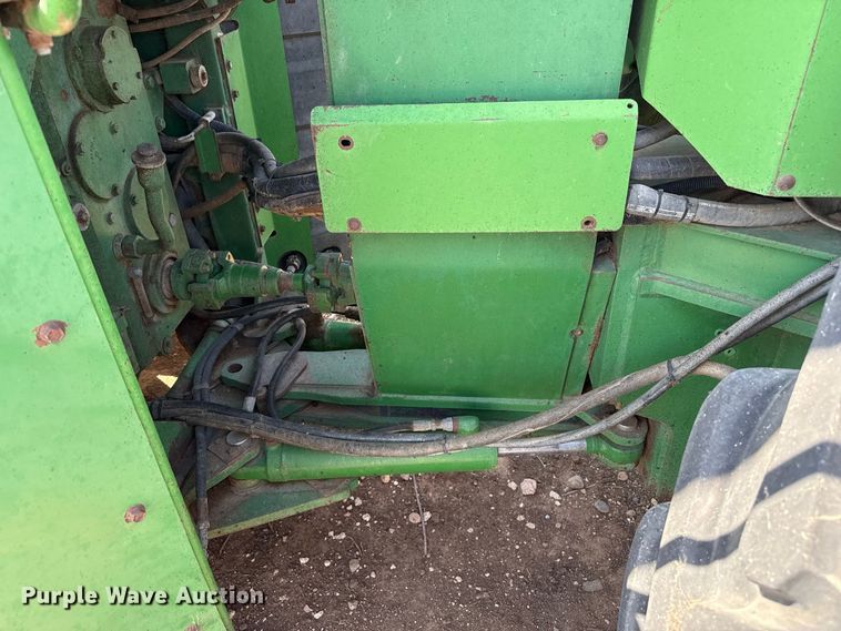 image for item EW4271 1993 John Deere 8770 4WD tractor