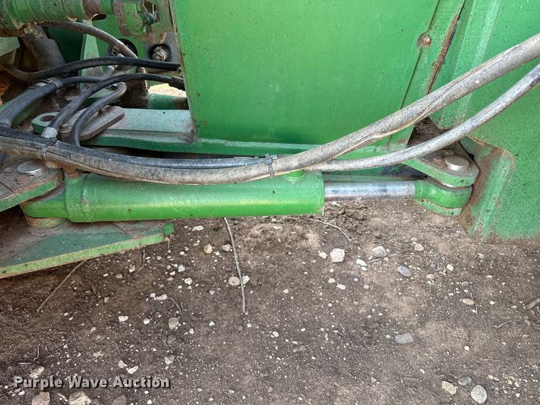 image for item EW4271 1993 John Deere 8770 4WD tractor