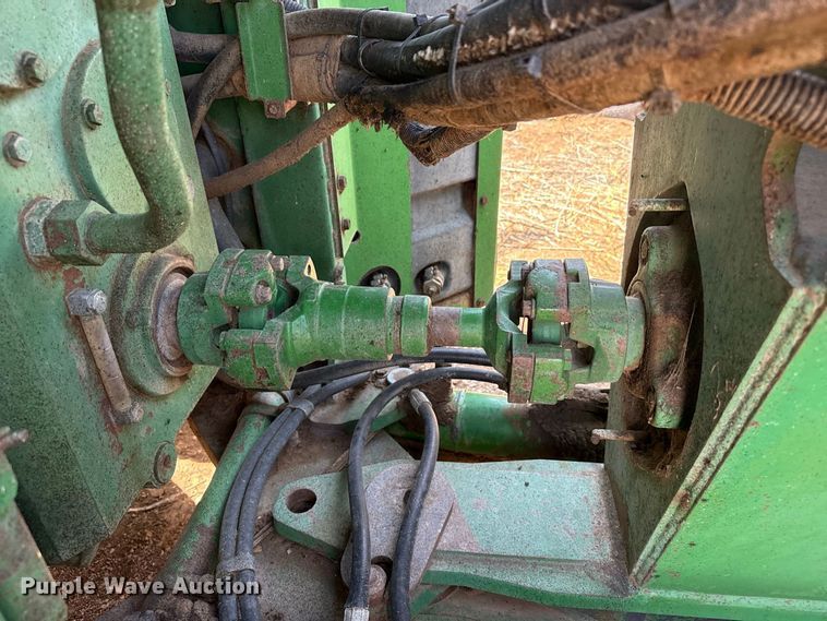image for item EW4271 1993 John Deere 8770 4WD tractor