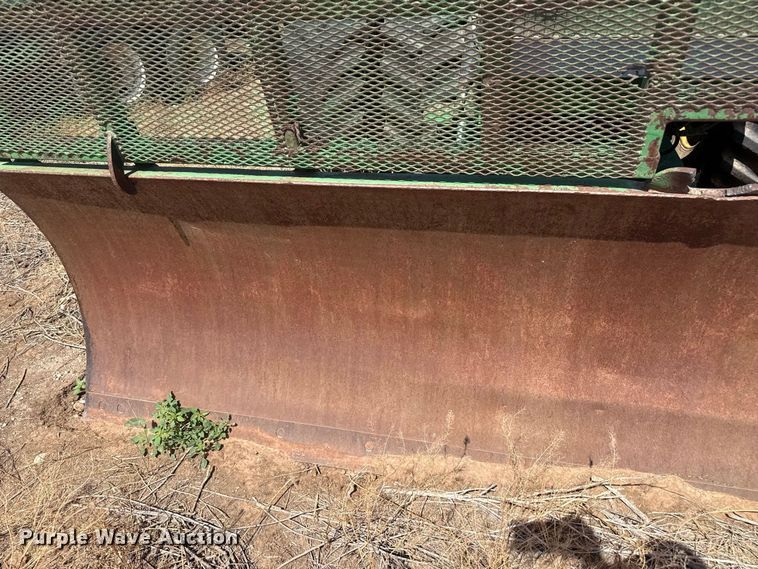image for item EW4271 1993 John Deere 8770 4WD tractor