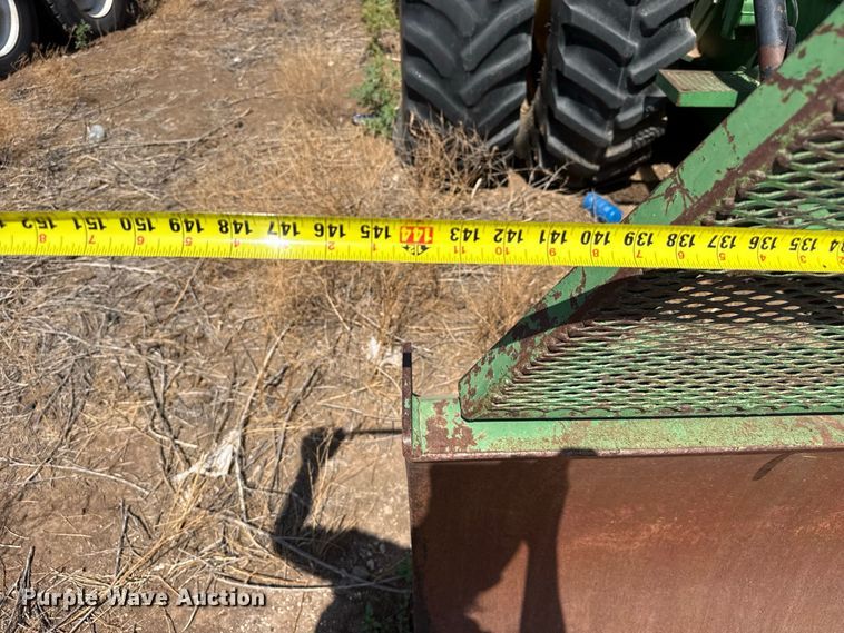 image for item EW4271 1993 John Deere 8770 4WD tractor