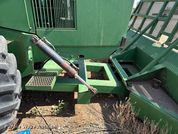 image for item EW4271 1993 John Deere 8770 4WD tractor