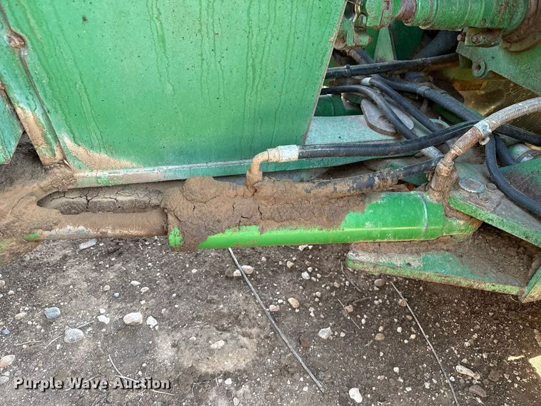 image for item EW4271 1993 John Deere 8770 4WD tractor