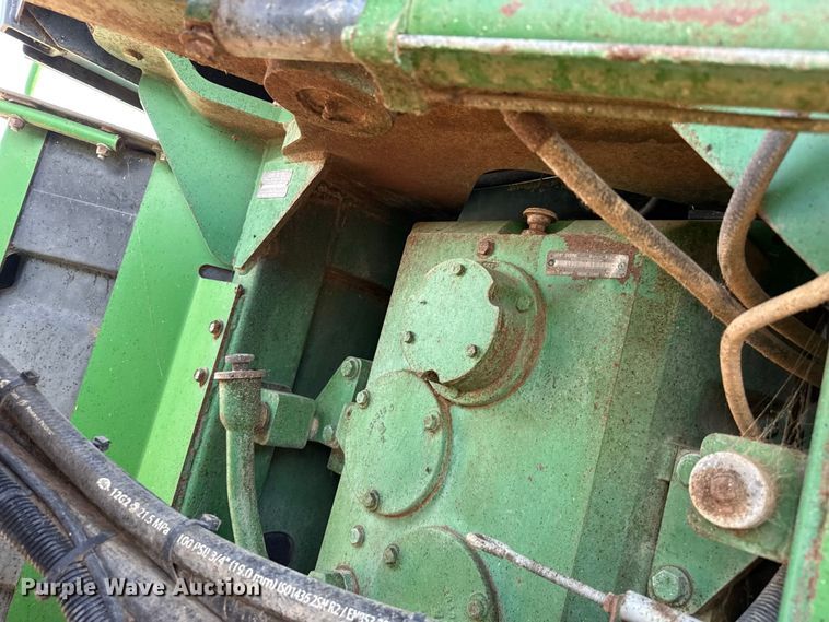 image for item EW4271 1993 John Deere 8770 4WD tractor