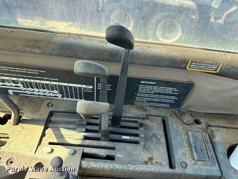 image for item EW4271 1993 John Deere 8770 4WD tractor