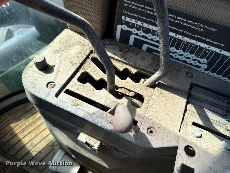 image for item EW4271 1993 John Deere 8770 4WD tractor