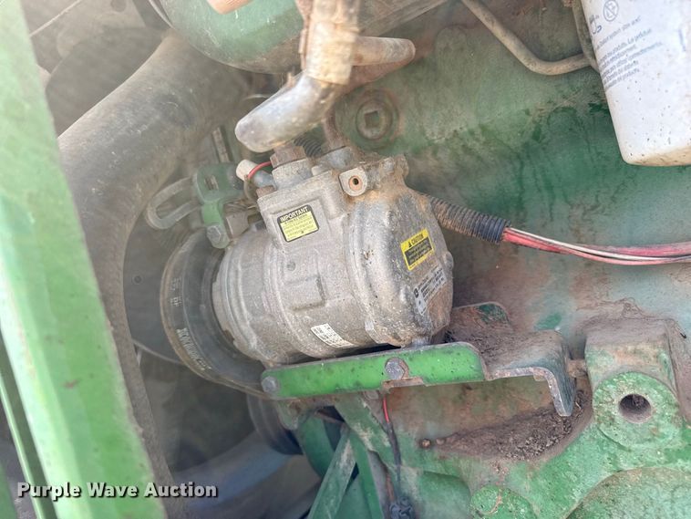 image for item EW4271 1993 John Deere 8770 4WD tractor