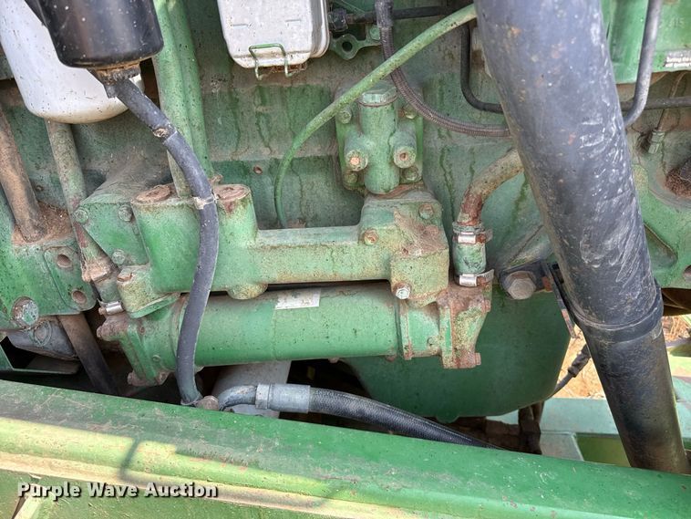 image for item EW4271 1993 John Deere 8770 4WD tractor