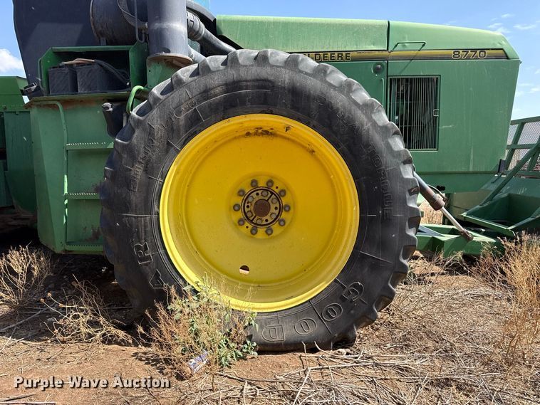 image for item EW4271 1993 John Deere 8770 4WD tractor