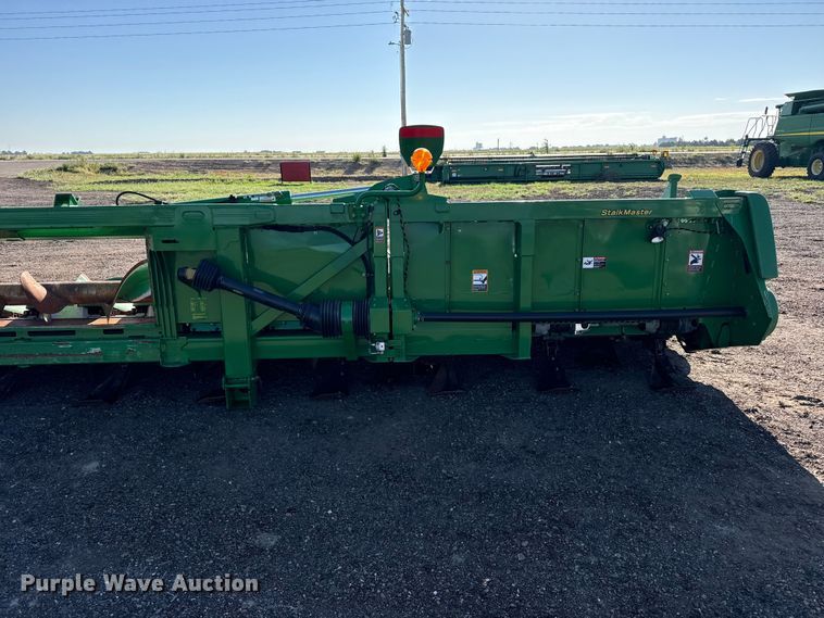 image for item EW4281 2018 John Deere 712C corn head