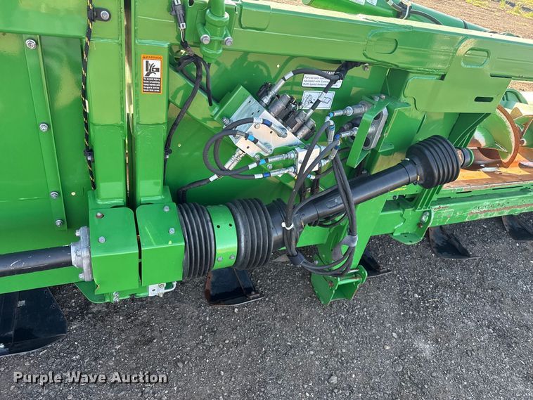 image for item EW4281 2018 John Deere 712C corn head