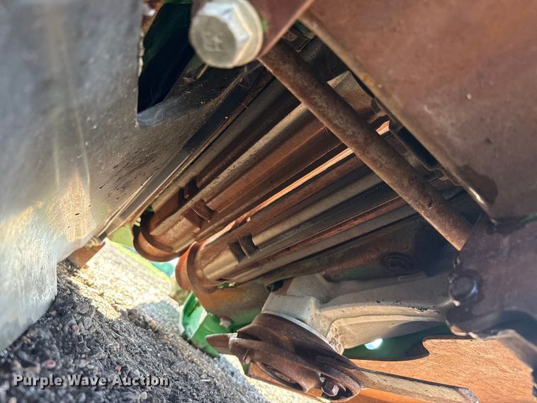 image for item EW4281 2018 John Deere 712C corn head