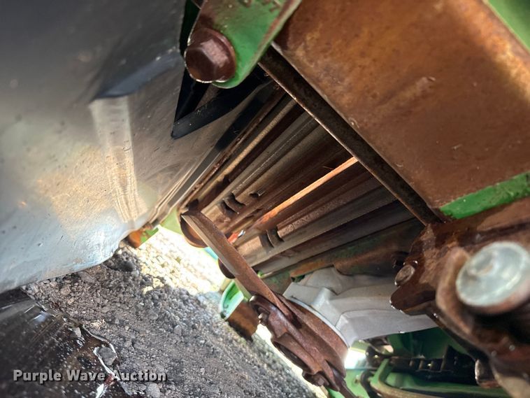 image for item EW4281 2018 John Deere 712C corn head