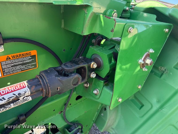 image for item EW4282 2012 John Deere 635FD HydraFlex flex draper head