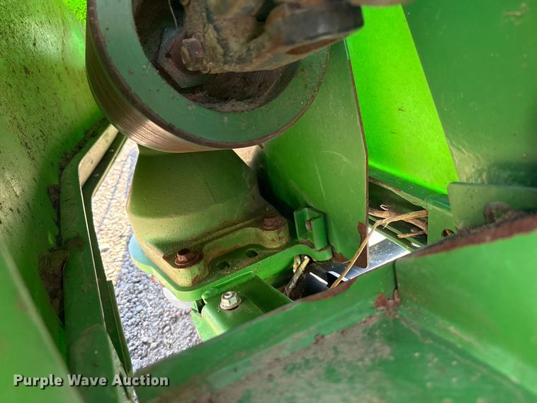 image for item EW4282 2012 John Deere 635FD HydraFlex flex draper head