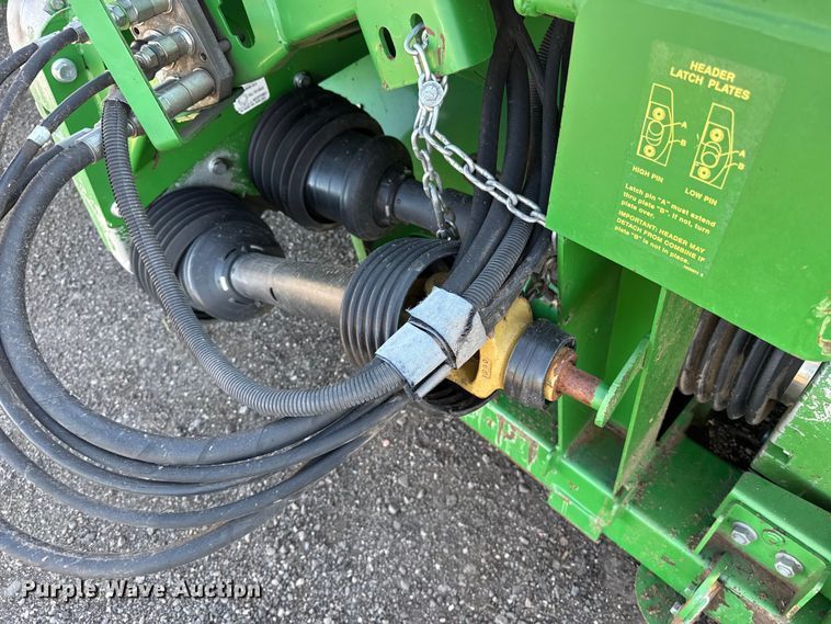 image for item EW4282 2012 John Deere 635FD HydraFlex flex draper head