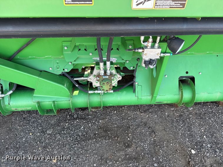 image for item EW4282 2012 John Deere 635FD HydraFlex flex draper head