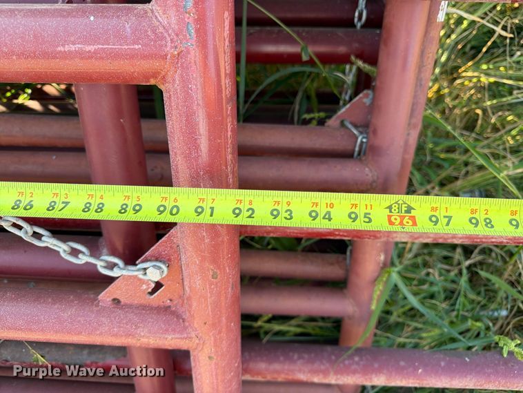 image for item EW5011 Approximately 10 livestock panels