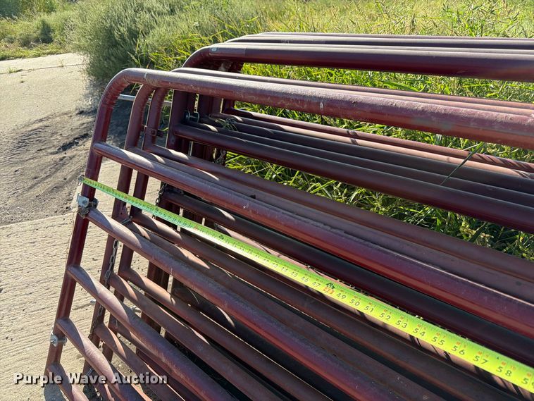 image for item EW5011 Approximately 10 livestock panels