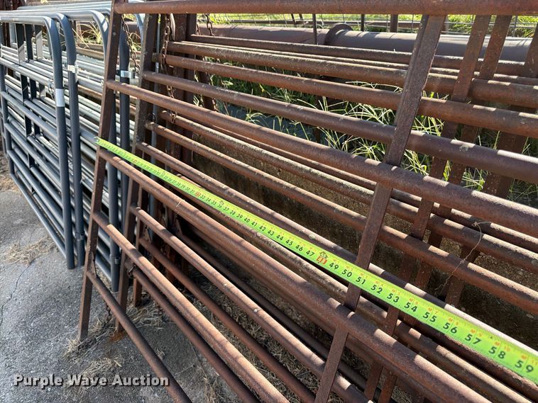 image for item EW5012 Approximately 5 livestock panels