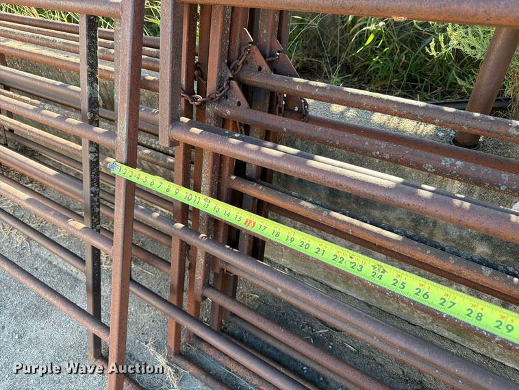 image for item EW5012 Approximately 5 livestock panels