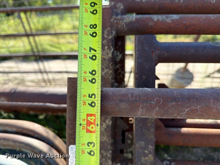 image for item EW5012 Approximately 5 livestock panels