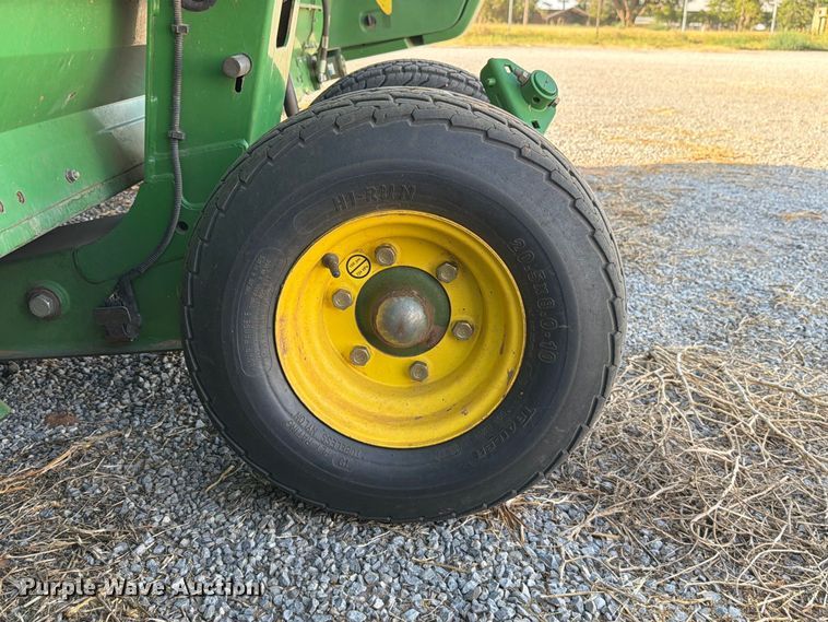 image for item EW8727 2011 John Deere 635 DRAPER draper head
