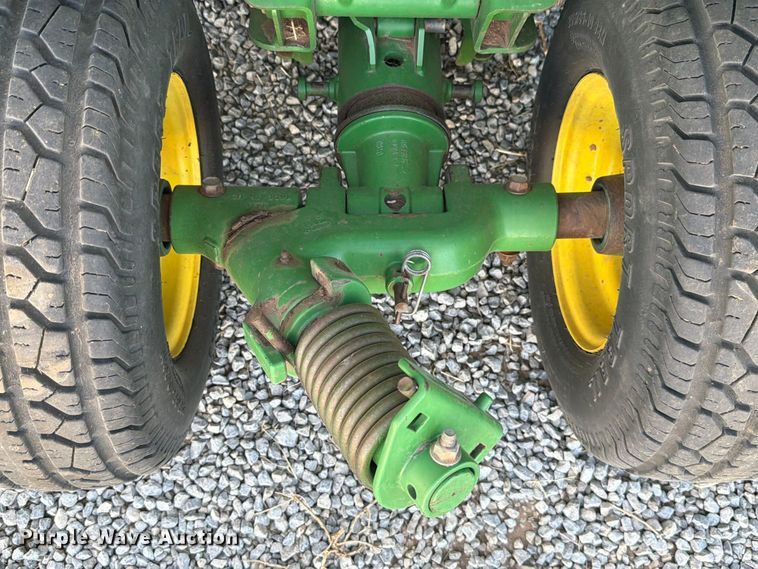image for item EW8727 2011 John Deere 635 DRAPER draper head