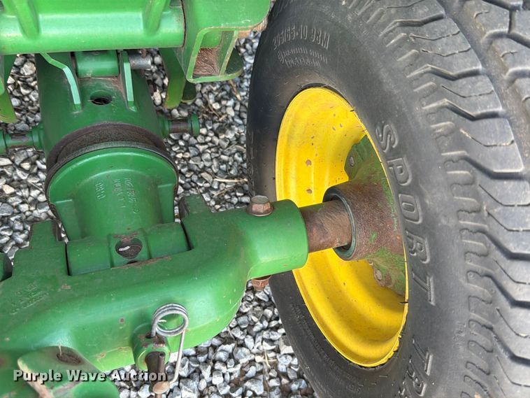 image for item EW8727 2011 John Deere 635 DRAPER draper head