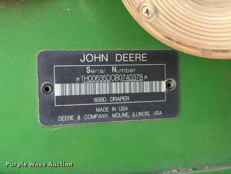 image for item EW8727 2011 John Deere 635 DRAPER draper head
