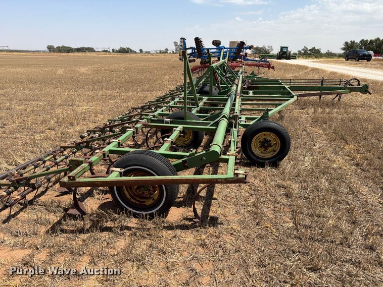 image for item EW8738 Field cultivator