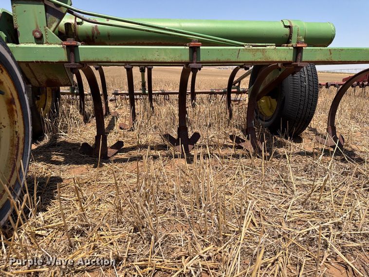image for item EW8738 Field cultivator