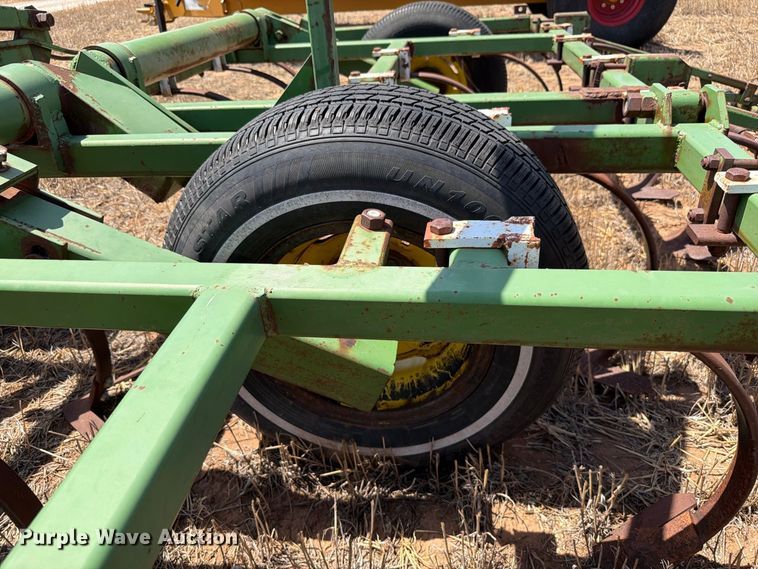 image for item EW8738 Field cultivator
